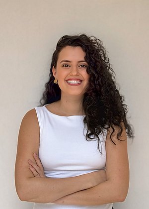 Andrea Ruiz Massieu, Paralegal